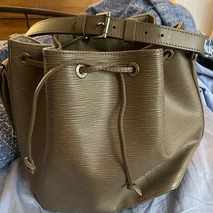 Louis Vuitton Epi Noe GM